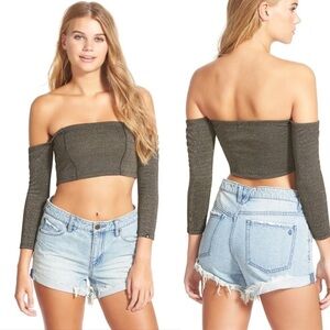 𝅺Volcom Corta Shorta Cropped Metallic Long Sleeve Off Shoulder Size S Crop Top